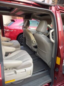 
										2011 Toyota Sienna full									