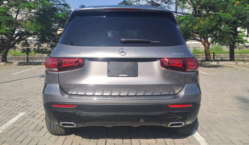 
								2023 Mercedes-Benz GLB 250 full									