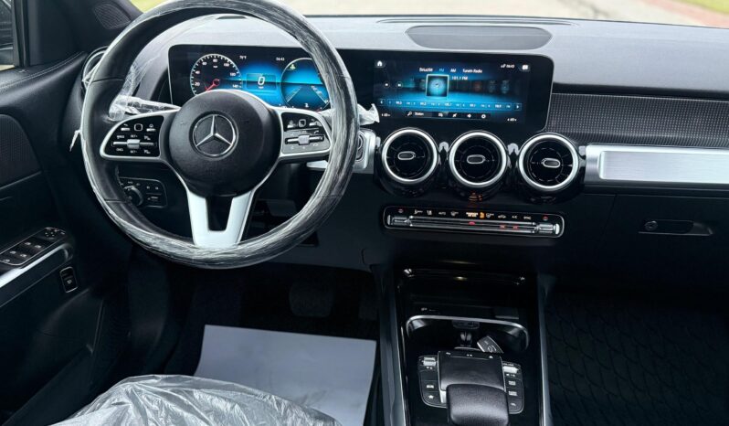 
								2023 Mercedes-Benz GLB 250 full									