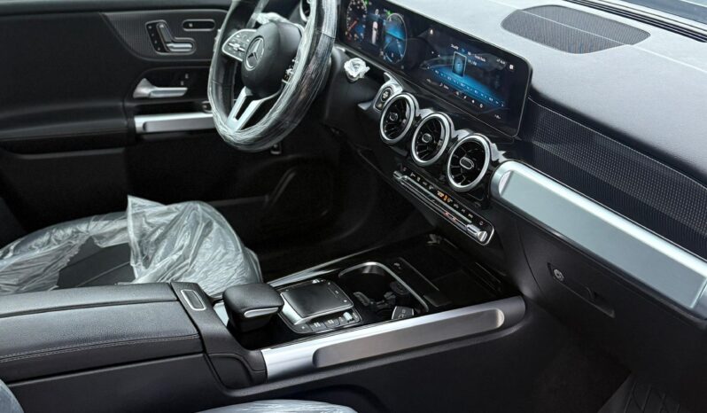 
								2023 Mercedes-Benz GLB 250 full									