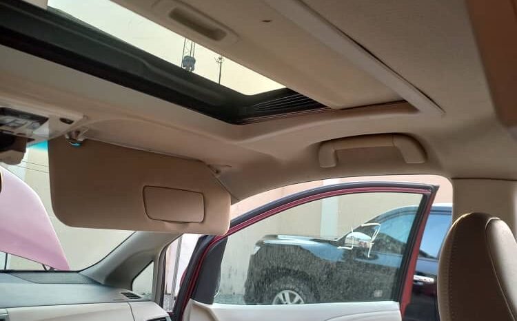 
								2011 Toyota Sienna full									