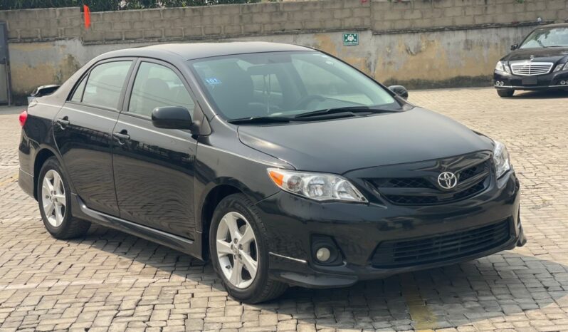 
								2012 Toyota Corolla full									