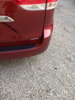 
										2011 Toyota Sienna full									