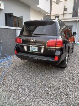 
										2011 Lexus LX570 full									