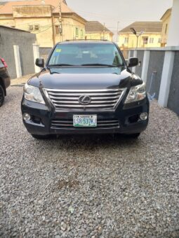 
										2011 Lexus LX570 full									
