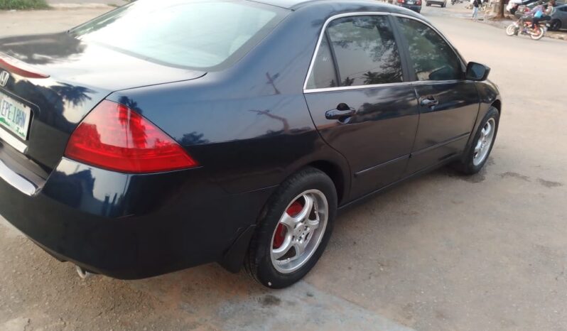 
								2007 Honda Accord full									