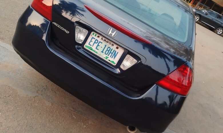 
								2007 Honda Accord full									