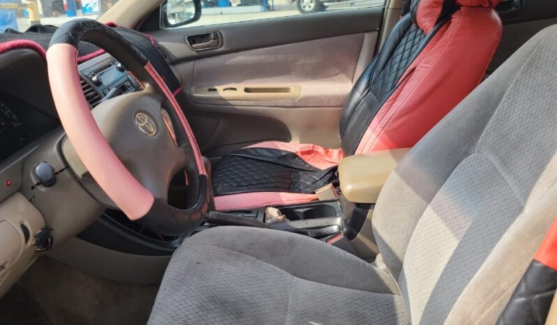 
								2004 Toyota Camry full									