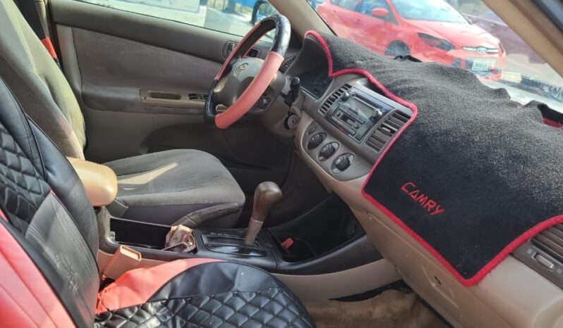 
								2004 Toyota Camry full									