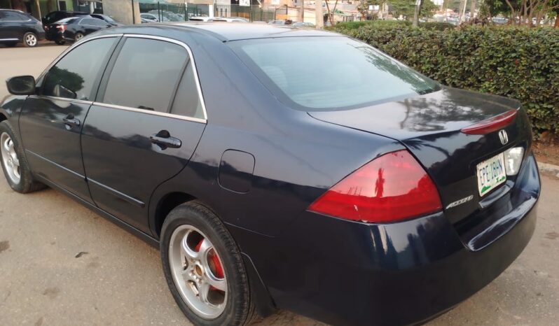 
								2007 Honda Accord full									