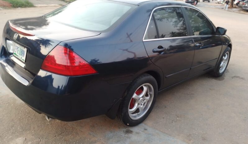 
								2007 Honda Accord full									