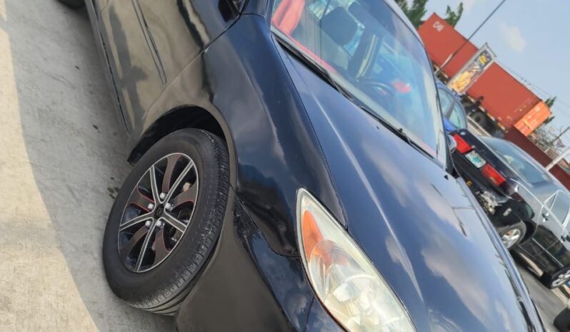 
								2004 Toyota Camry full									