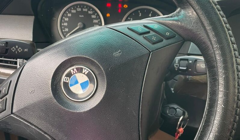 
								2004 BMW 530i full									