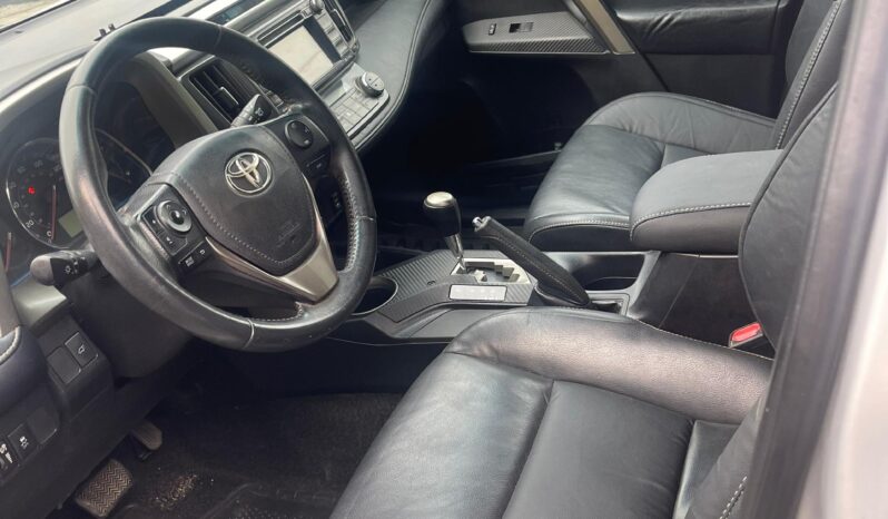 
								2014 Toyota RAV4 full									