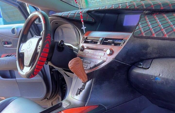 
								2011 Lexus RX350 full									