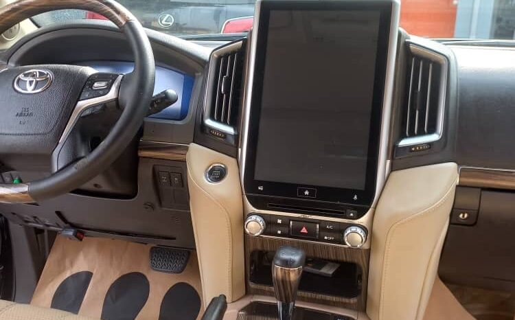 
								2023 Toyota Land Cruiser full									