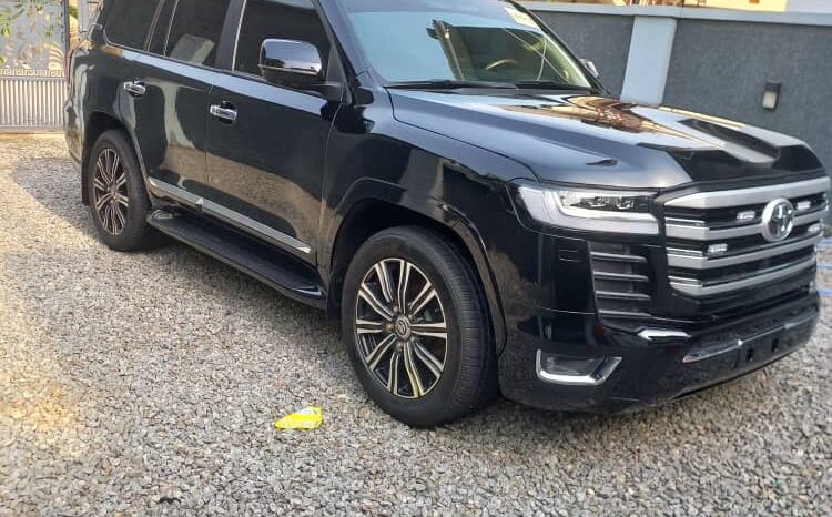 
								2023 Toyota Land Cruiser full									