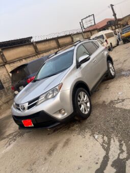 
										2014 Toyota RAV4 full									