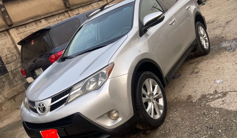 
								2014 Toyota RAV4 full									