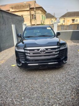 
										2023 Toyota Land Cruiser full									