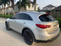 
										2015 Infiniti QX70 full									