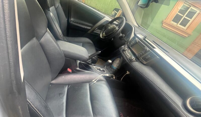 
								2014 Toyota RAV4 full									