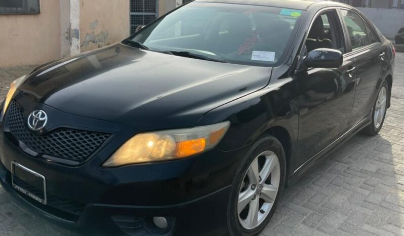 
								2011 Toyota Camry full									