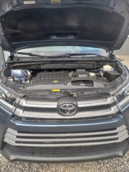 
										2015 Toyota Highlander full									