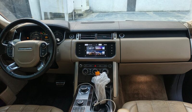 
								2017 Land Rover Land Rover full									