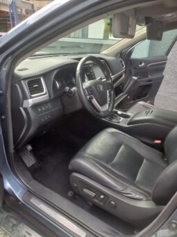 
										2015 Toyota Highlander full									
