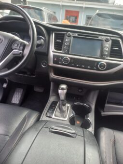 
										2015 Toyota Highlander full									