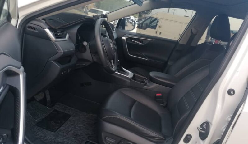 
								2022 Toyota RAV4 full									