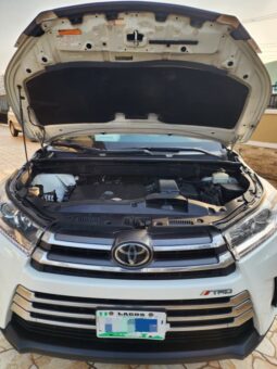 
										2019 Toyota Highlander full									