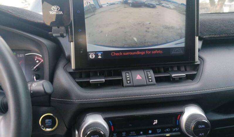 
								2022 Toyota RAV4 full									