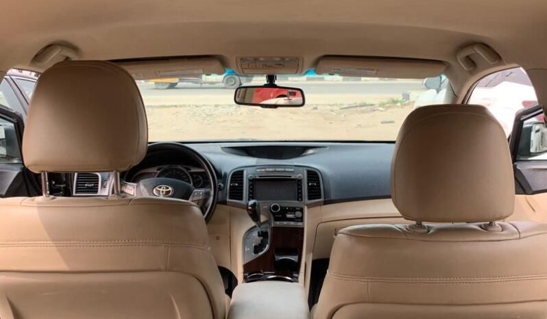 
								2010 Toyota Venza full									