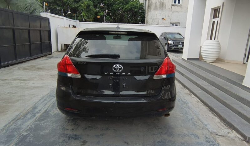 
								2010 Toyota Venza full									