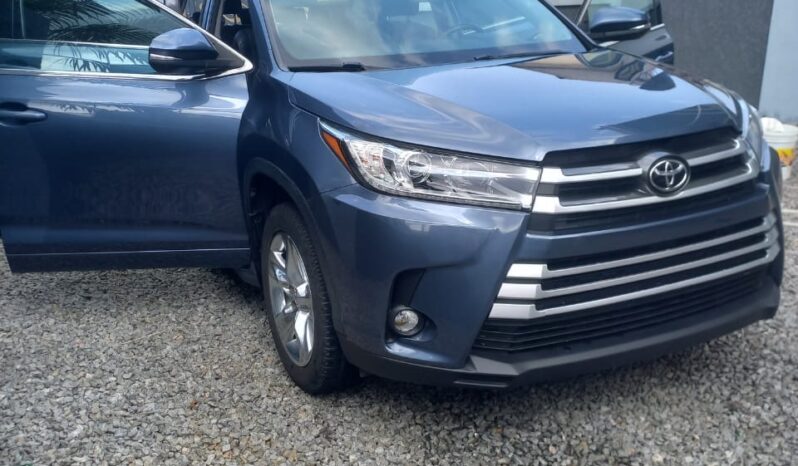 
								2015 Toyota Highlander full									