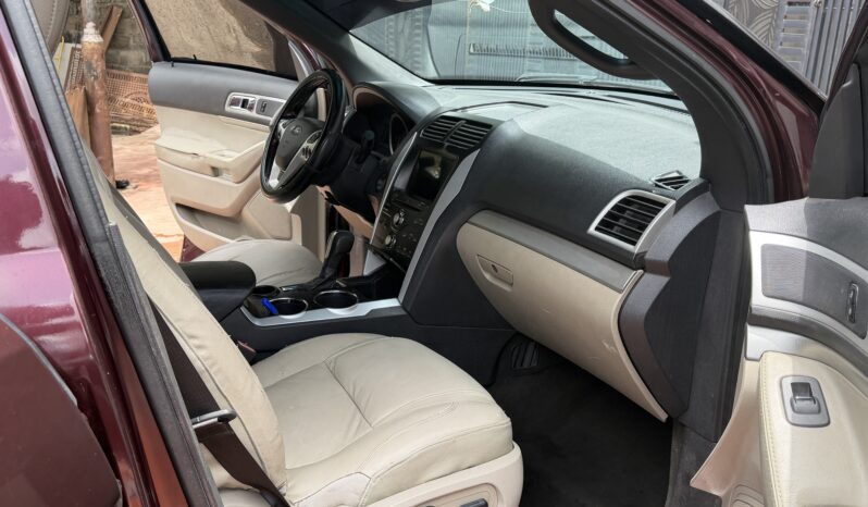 
								2012 Ford Explorer full									