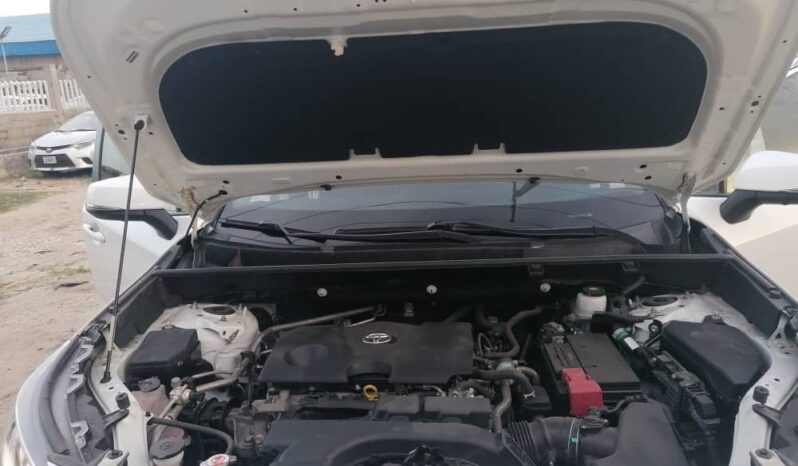 
								2022 Toyota RAV4 full									