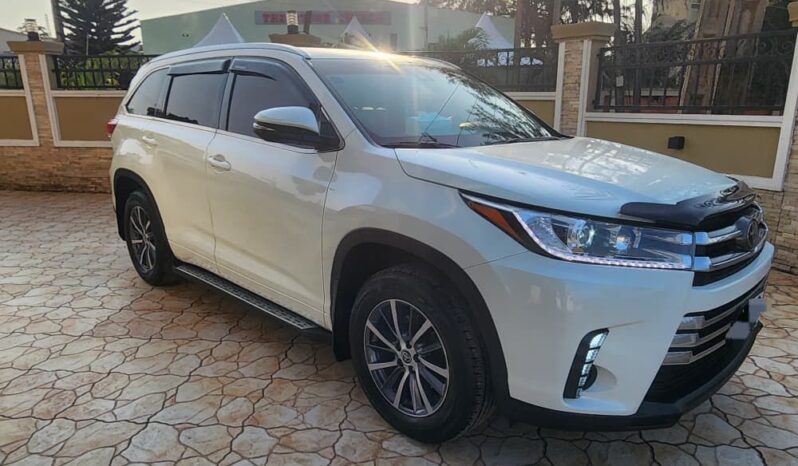 
								2019 Toyota Highlander full									