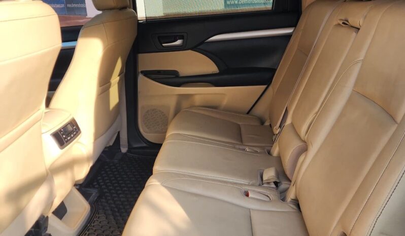 
								2019 Toyota Highlander full									