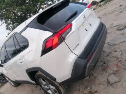 
										2022 Toyota RAV4 full									