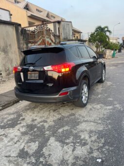 
										2015 Toyota RAV4 full									