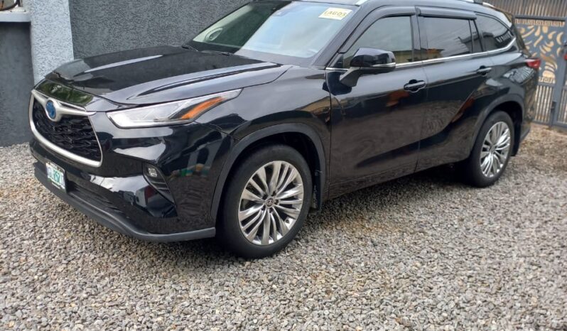 
								2024 Toyota Highlander full									