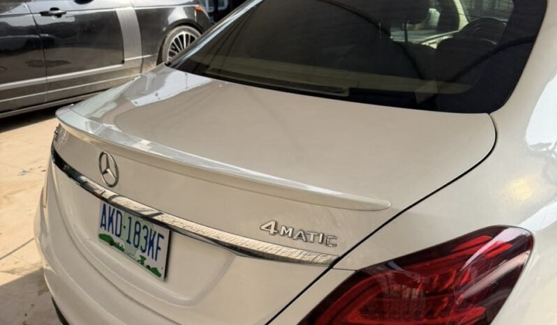 
								2016 Mercedes-Benz C300 full									