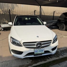 2016 Mercedes-Benz C300