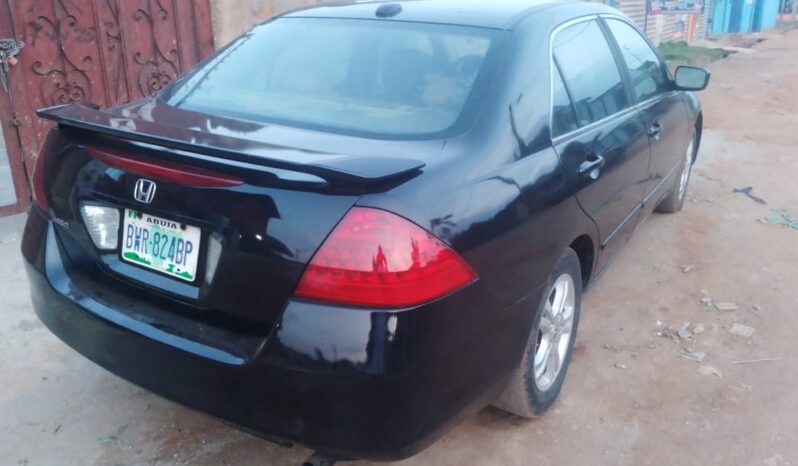 
								2007 Honda Accord full									