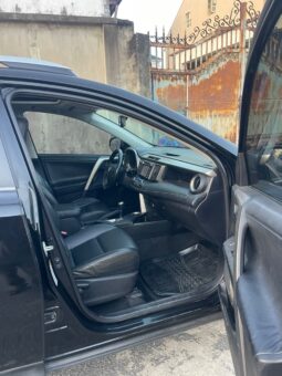 
										2015 Toyota RAV4 full									