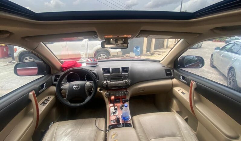 
								2010 Toyota Highlander full									
