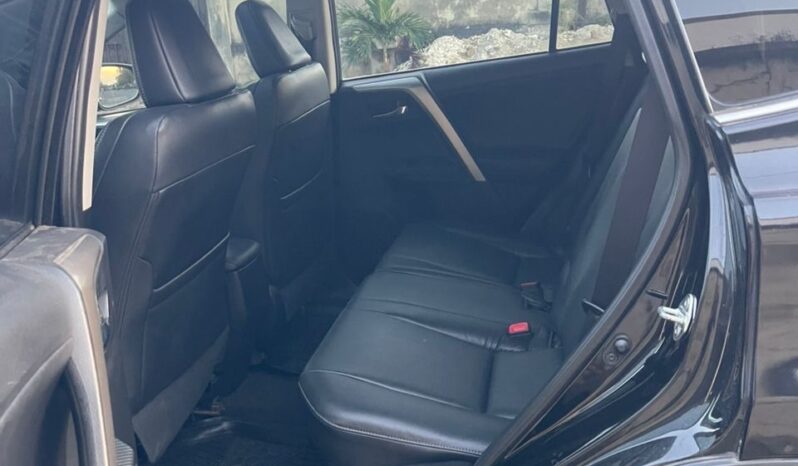
								2015 Toyota RAV4 full									